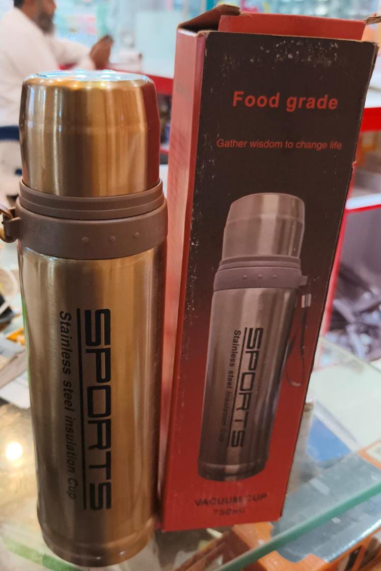 Stainless Steel Vacuum Flask Sports Bottle 750 ML